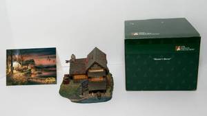 lot 20 image: Terry Redlin Hunters Haven  Cabin (#2426)  With Original Box & COA