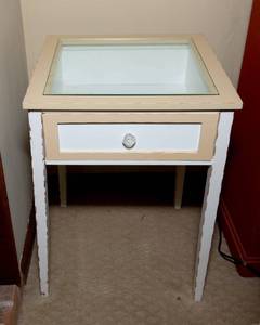 lot 49 image: White Glass-Top Side Table  Vintage Inspired