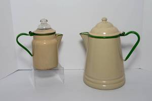 lot 63 image: Vintage Cream and Green Enamelware Perculator & Coffee Pot