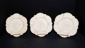 lot 72 image: Three Handpainted Made in Italy Plates