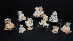 lot 86 image: Calico Kittens Figurine Collection