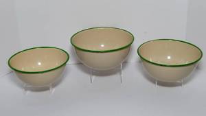 lot 90 image: Three Vintage Cream and Green Enamelware Nesting Bowls