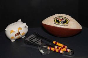 lot 111 image: Minnesota Gophers Fan Gear