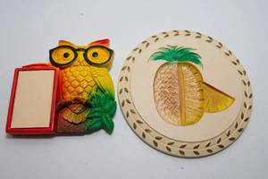 lot 181 image: Two Pieces of Chalkware