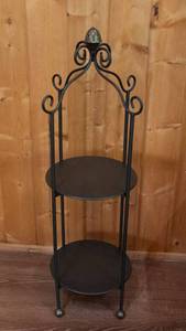 lot 195 image: Collapsible Plant Stand - 36T