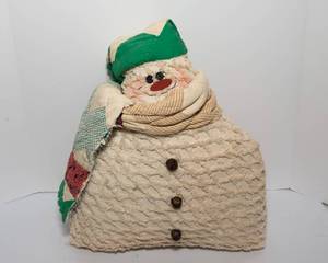 lot 199 image: Vintage Quilted Snowman Pillow - 17T