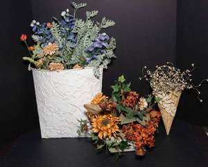 lot 242 image: Floral Home Decor - Set of Three