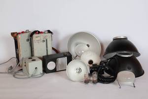 lot 45A image: Vintage Photography Equipment #1 - Norman Brand