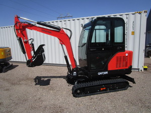 lot 24 image: AGT Industrial QNT50R 3-ton Mid-Size Excavator wSide Swing Boom & Hydraulic Thumb