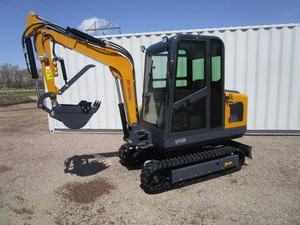 lot 12 image: AGT Industrial MY50R 2-ton Mid-Size Excavator wSide Swing Boom & Hydraulic Thumb