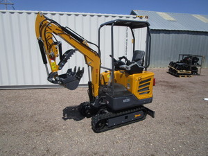 lot 128 image: AGT Industrial MX20R 1-ton Mini Excavator wSide Swing Boom & Hydraulic Thumb
