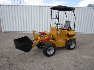 lot 48 image: AGT Industrial KRW23 Articulating Loader