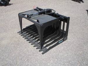 lot 40 image: Future Mini Skid Steer 44 RootRock Grapple Bucket