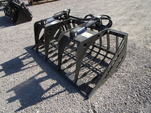lot 81 image: Future Skid Steer 72 RootRock Grapple Bucket