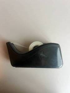 lot 47 image: Scotch Desktop Tape Dispenser