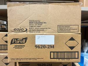 lot 98 image: Purell Advanced Instant Hand Sanitizer