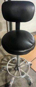 lot 156 image: Rolling desk chair