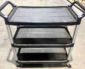 lot 161 image: Rubbermaid rolling cart