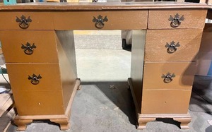 lot 173 image: Wooden Desk