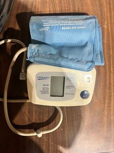 lot 240 image: LifeSource Digital Blood Pressure Monitor