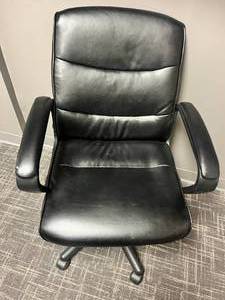 lot 248 image: Black Rolling Desk Chair