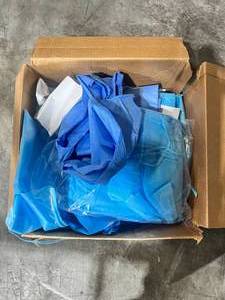 lot 256 image: Assorted Disposable Gowns