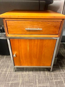 lot 269 image: Wooden End Table