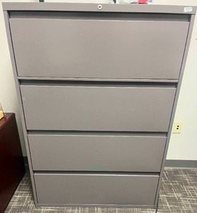 lot 278 image: 4 drawer wide filing cabinet
