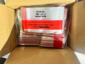 lot 286 image: MINIGRIP Dispenser Bag