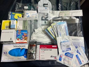 lot 339 image: Assorted medical equipment