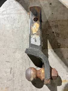 lot 340 image: Trailer Hitch
