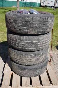 lot 309 image: Ford 17 Truck Wheels with Tires - F-150