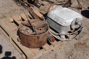 lot 316 image: Ridgid 400A Pipe Threader with Accessories