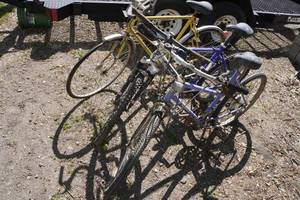 lot 317 image: 3 Bikes - Huffy, Pacific, Jupiter