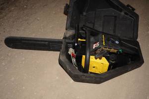 lot 250 image: McCulloch Timber Bear Gas Chainsaw