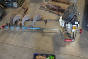 lot 360 image: Jiffy Gas Ice Auger with Hand Auger