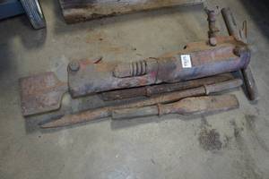 lot 480 image: Air Jackhammer with Bits