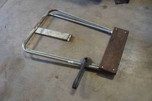 lot 371 image: Outboard Motor Stand with Earmuffs