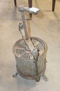 lot 378 image: Antique Fruit Press