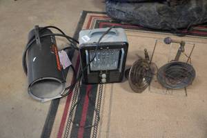 lot 404 image: Remington Torpedo Heater with 2 Sunflower Heater Heads and Space Heater