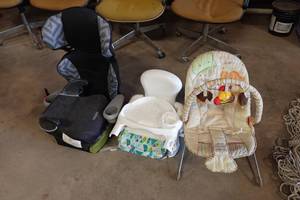 lot 324 image: Bouncing Baby Chair and Highchair