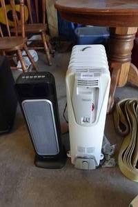 lot 320 image: 2 Space Heaters