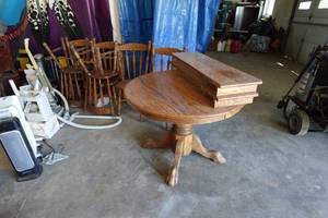 lot 325 image: Wooden Kitchen Table and Chair Set and Two 12 Leafs