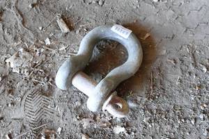 lot 477 image: Anchor Shackle