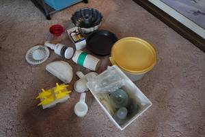 lot 523 image: Assorted Kitchenware - Cake Pans, Burger Press, Slap-Chop