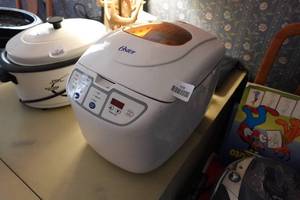 lot 525 image: Oster Bread Machine
