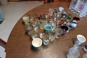 lot 821 image: Shot Glasses