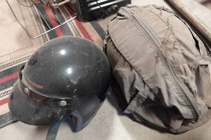 lot 416 image: 2 Helmets