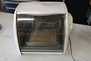 lot 538 image: Sunbeam Rotisserie Oven