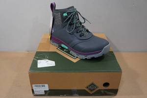 Muck Boots Women's Apex Lace-Up Boots - Size 9